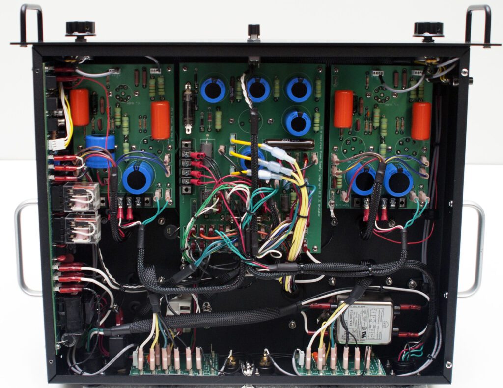 40 W amplifier with auto-protection board installed